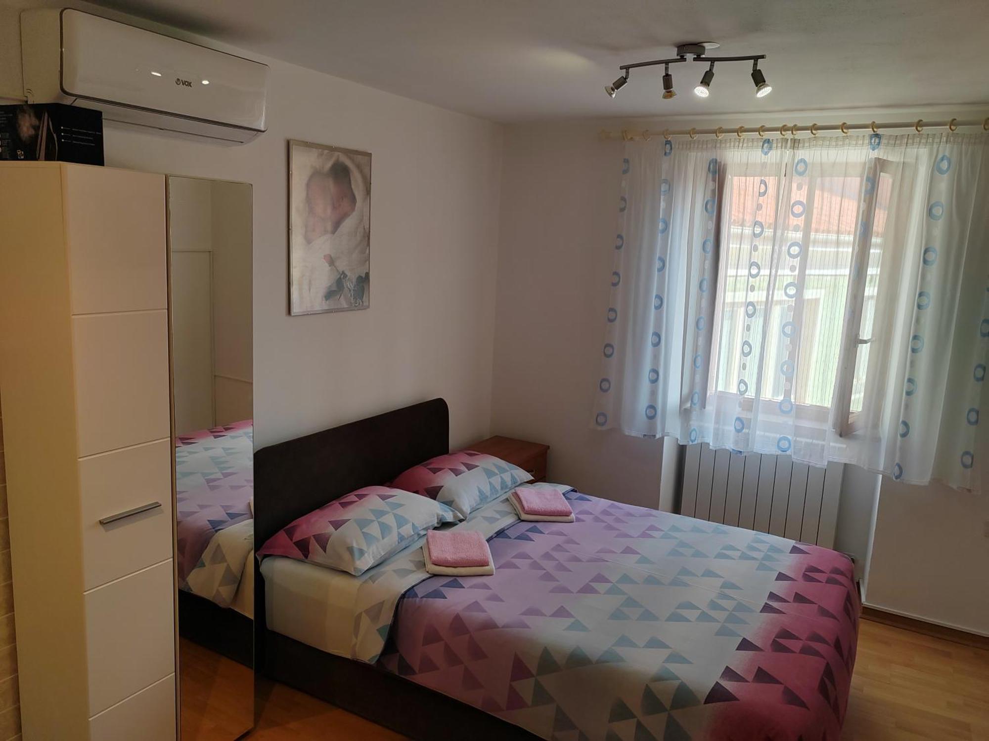 Rooms Neda Izola Værelse billede