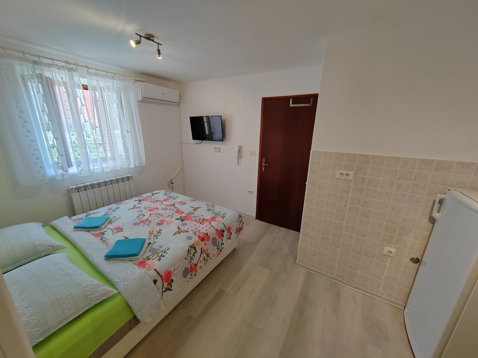 Rooms Neda Izola Værelse billede